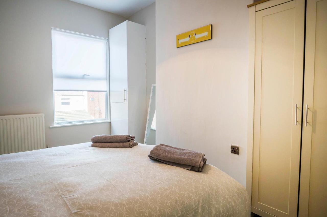 Spacious, Modern 4 Bed House Close To City Centre Chester Dış mekan fotoğraf