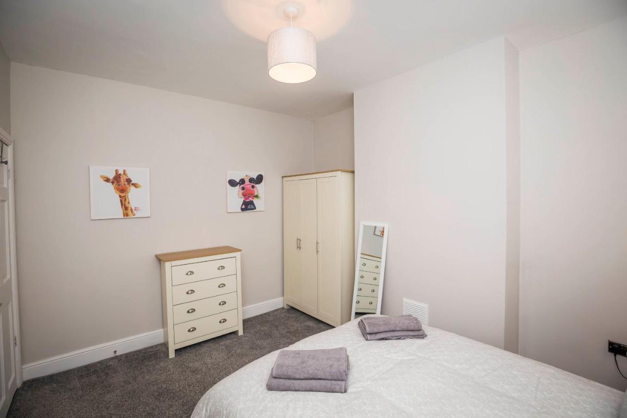 Spacious, Modern 4 Bed House Close To City Centre Chester Dış mekan fotoğraf