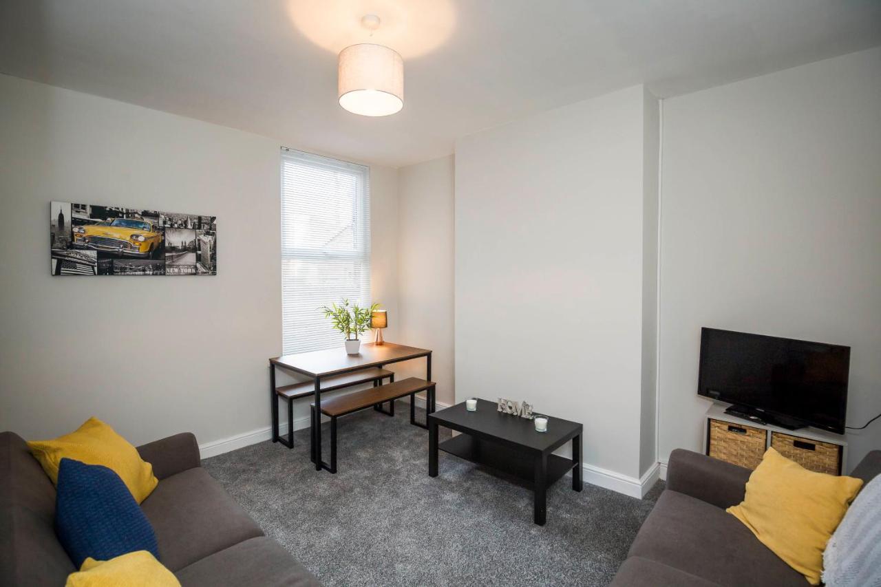 Spacious, Modern 4 Bed House Close To City Centre Chester Dış mekan fotoğraf