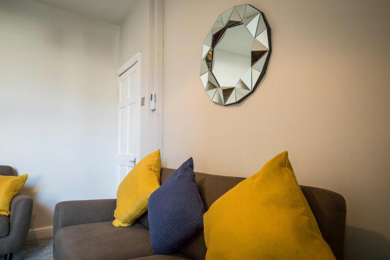 Spacious, Modern 4 Bed House Close To City Centre Chester Dış mekan fotoğraf