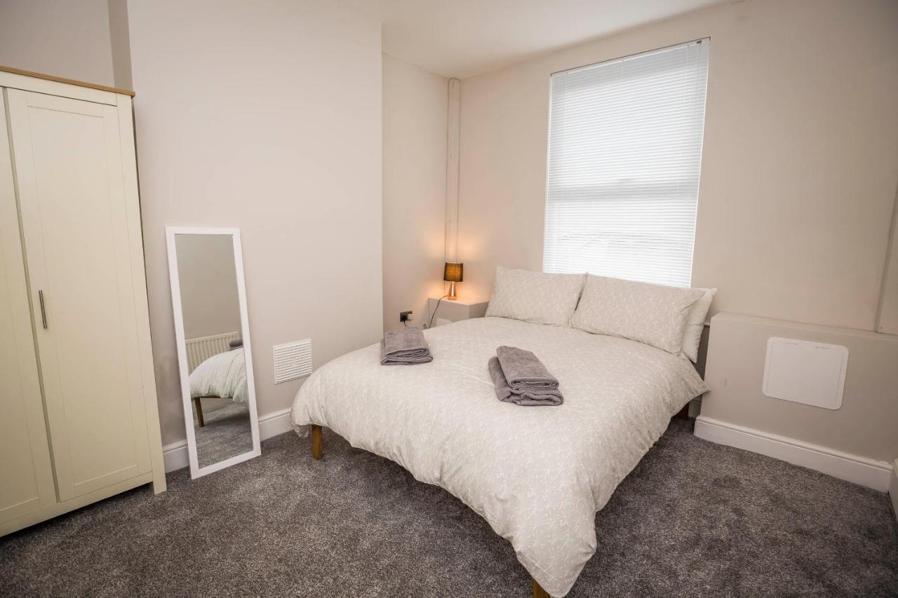 Spacious, Modern 4 Bed House Close To City Centre Chester Dış mekan fotoğraf